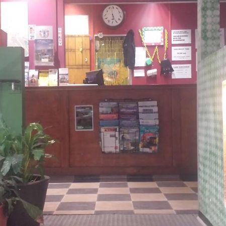 The Melbourne Connection Travellers Hostel Экстерьер фото