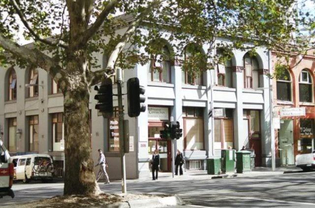The Melbourne Connection Travellers Hostel Экстерьер фото