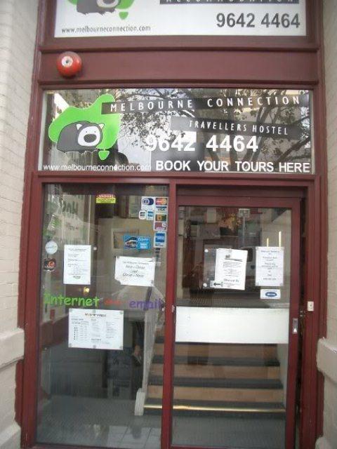 The Melbourne Connection Travellers Hostel Экстерьер фото